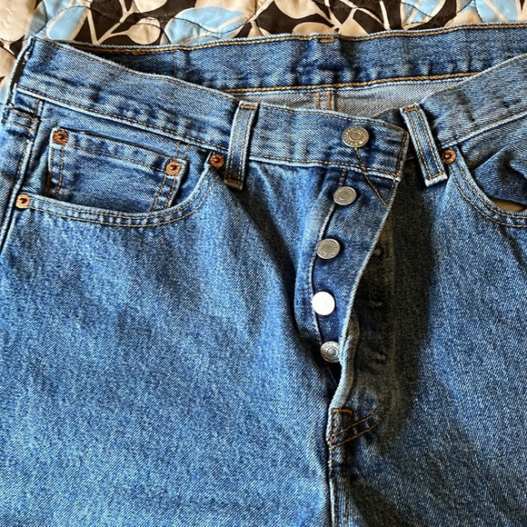 Men’s Levi - Picture 2 of 5